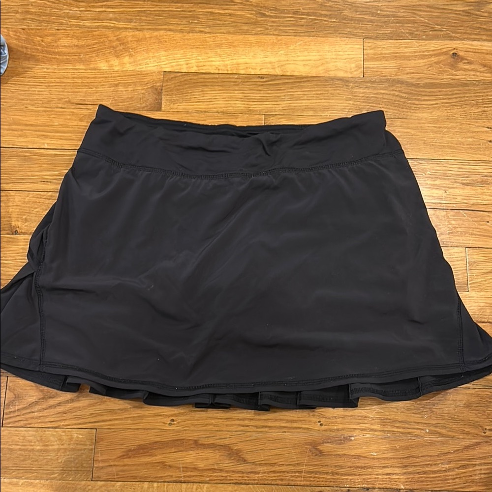 Lululemon black ruffle tier skirt size 6